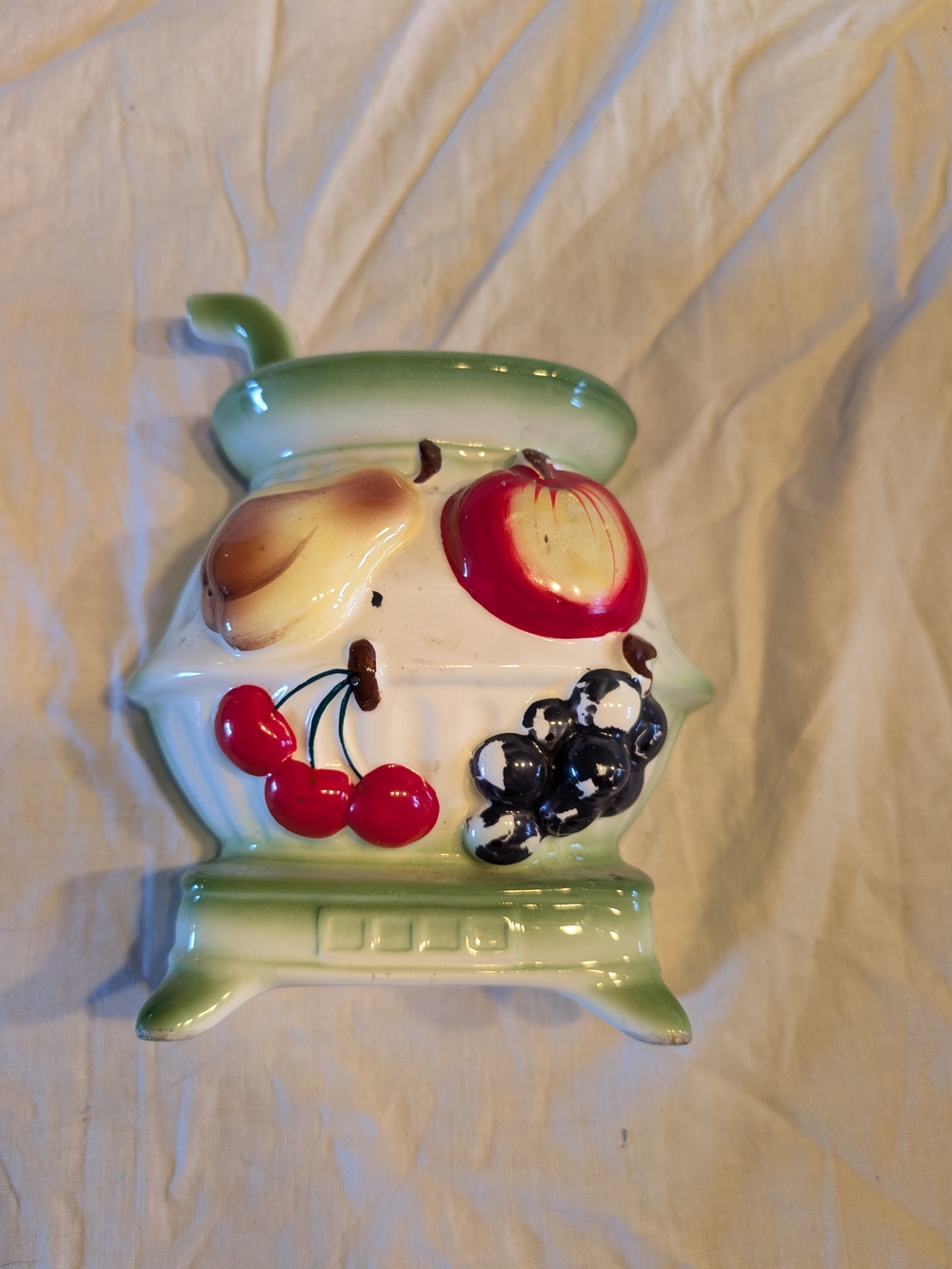 2/40$ Green Ceramic Fruit Wall Pocket Vase with Red Cherry Accent